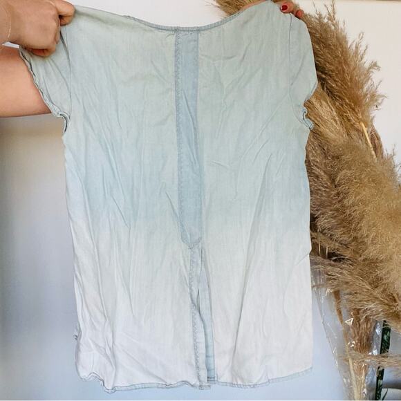 ANTHROPOLOGIE HOLDING HORSES Blue Chambray Ombre Denim Tee Shirt Blouse Top S - Picture 4 of 9